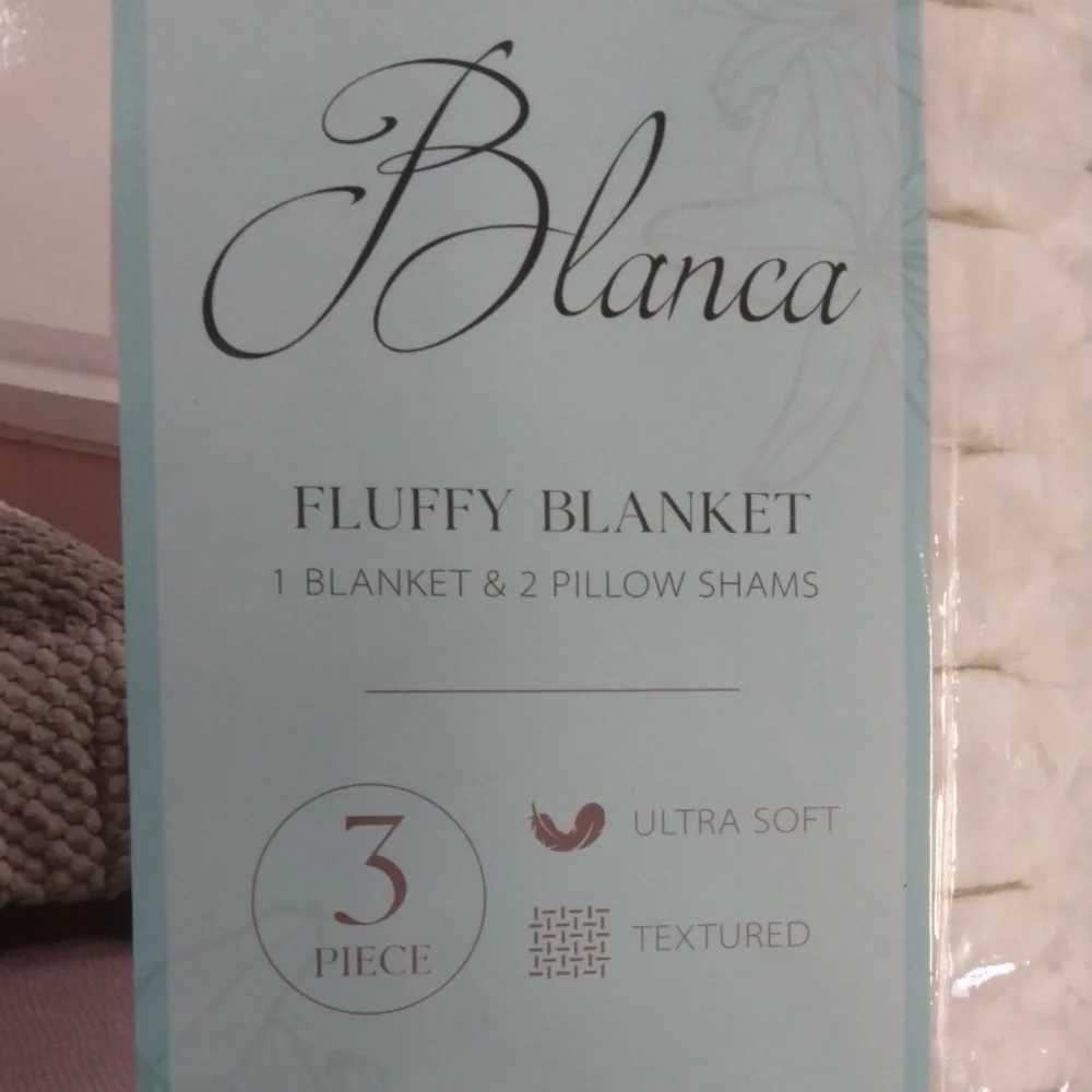 Cozy Beige and White Textured Comforter Set